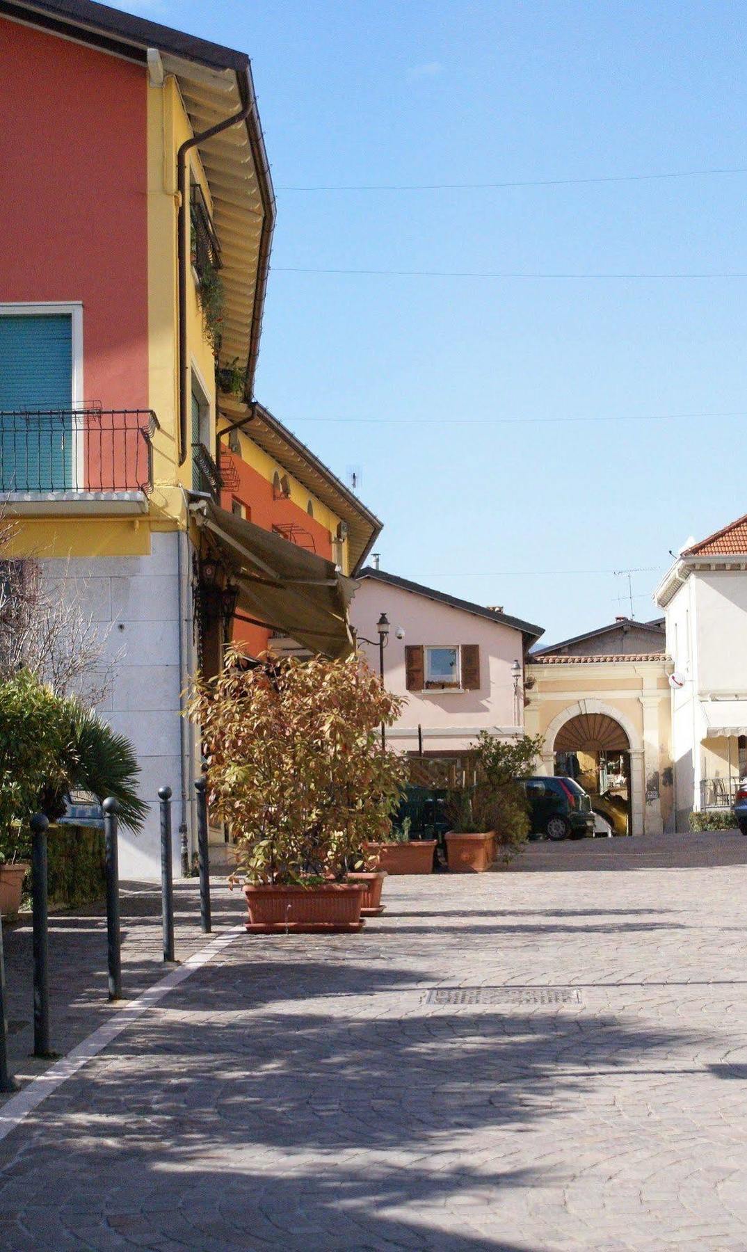 Barchi - & Apart-hotel San Felice del Benaco