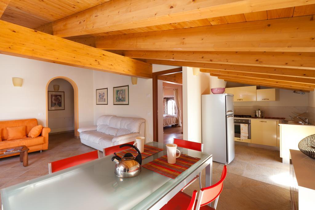 Barchi - & 2* San Felice del Benaco