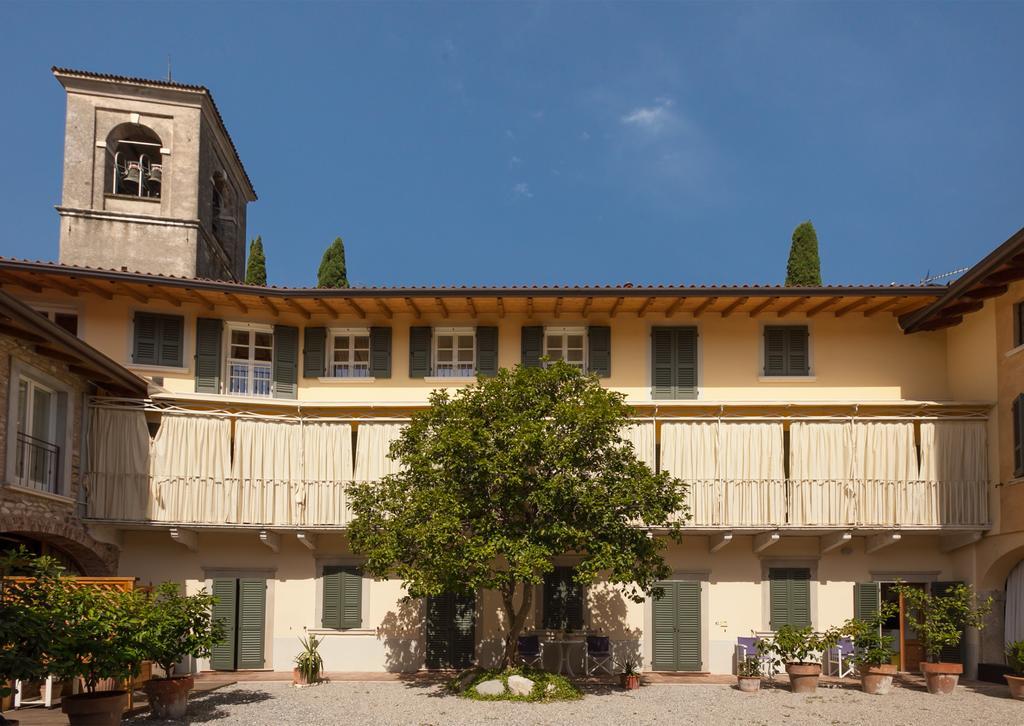 Barchi - & Apartahotel 2*